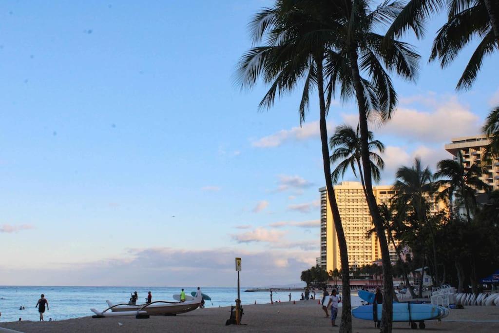 Seashore Waikiki Studio 1 Block From A Beach No Resort Fees Honolulu Exterior photo